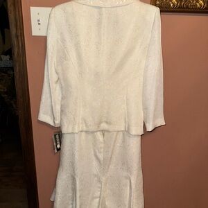 Chic White Long Sleeve Dress